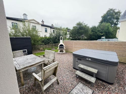 luxurious lodging - lough erne resort - enniskillen - comfort - tranquil - cozy - large - stunning retreat - hot tub