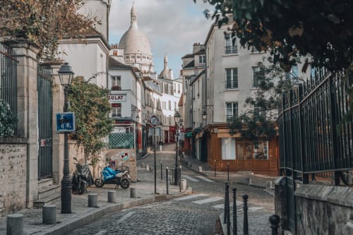 Montmartre, Place du Tertre, short-term renting in Paris, Paris, Montmartre Apartments, Abbesses,
