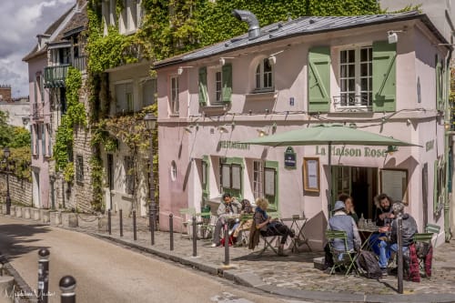 Montmartre, Place du Tertre, short-term renting in Paris, Paris, Montmartre Apartments, Abbesses, La Maison Rose,