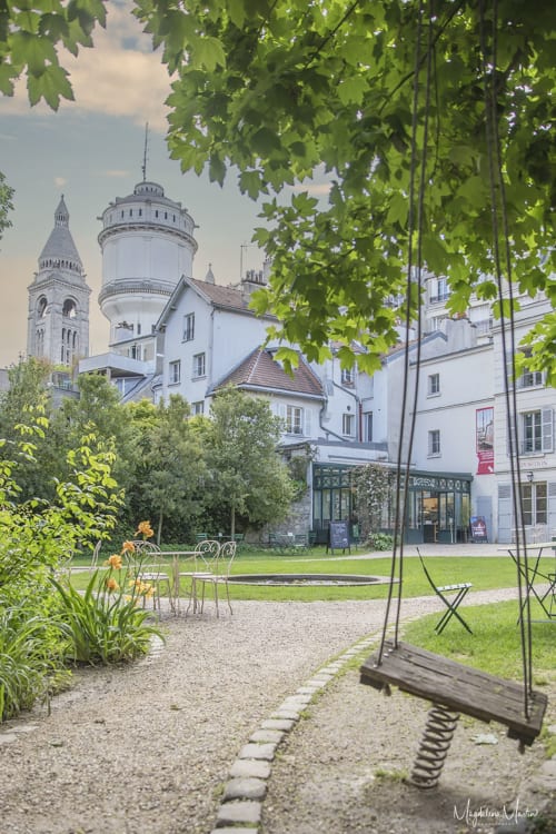 Montmartre, Place du Tertre, short-term renting in Paris, Paris, Montmartre Apartments, Abbesses, Sacre Coeur, 