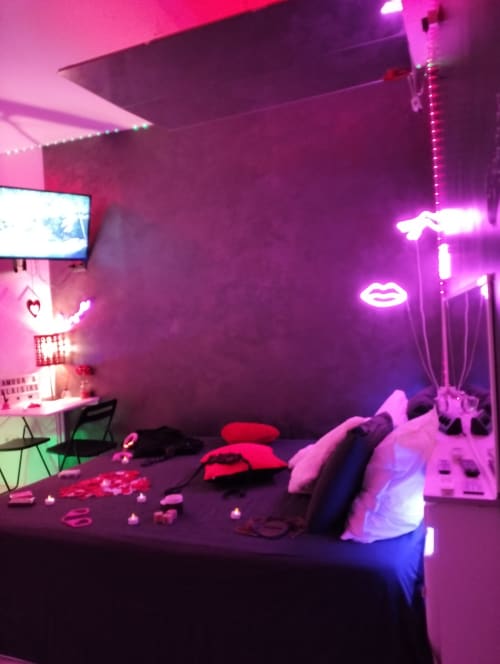 miroir plafond de la love room Toulon