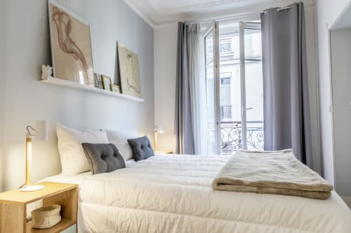 Montmartre, Place du Tertre, short-term renting in Paris, Paris, Montmartre Apartments, Abbesses,