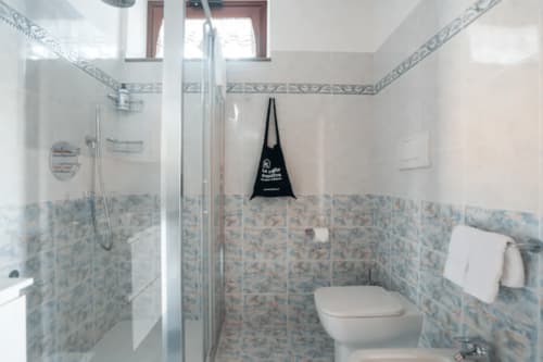 Villa Vista Lago Bellano | Bagno | Hotel in Bellano | Bed & Breakfasts in Bellano | B&B in Bellano | Hotel lago di Como a Bellano | Hotels | Dove dormire Bellano | Casa Vacanze in Bellano | Appartamento lussuoso in Bellano | Modern design vista lago | Appartamento luxury in Bellano