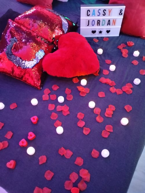decoration personnalisée dans la loveroom toulon