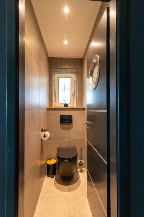 Toilettes moderne Gîte Maison Gatsby Alsace