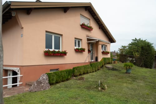 Extérieur du gîte maison Gatsby Alsace