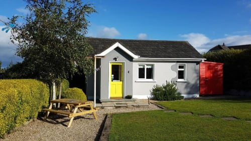 wicklow - cozy - studio - garden - ocean views - kitchen - comfortable - east ireland - family - couple