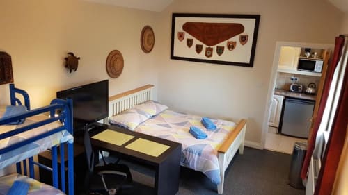 wicklow - cozy - studio - garden - ocean views - kitchen - comfortable - east ireland - family - couple