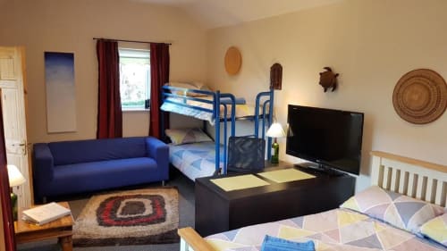 wicklow - cozy - studio - garden - ocean views - kitchen - comfortable - east ireland - family - couple