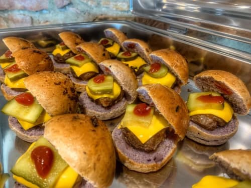 Brunch und Wildschwein Burgers