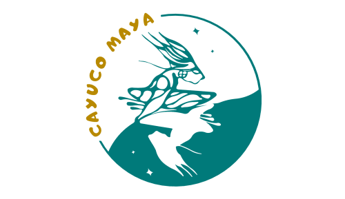 Logo del hostal Cayuco Maya con una silueta estilizada de sirena en turquesa y oro, Bacalar, México