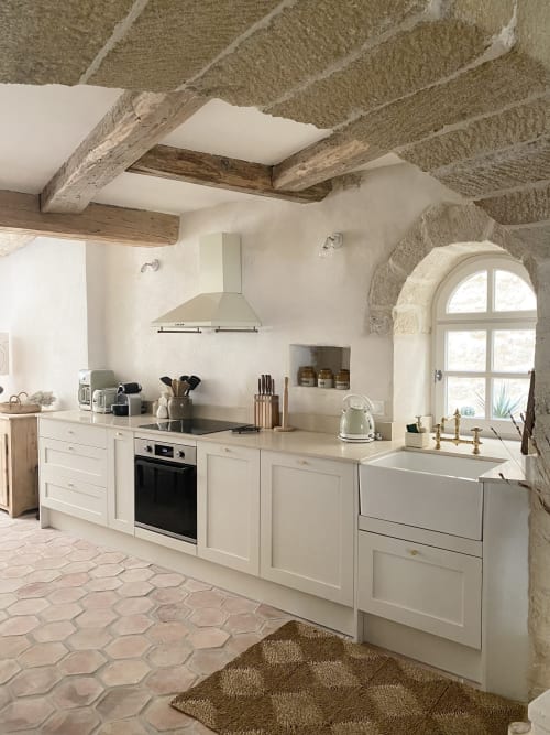 maison a louer Uzes Uzès Gard Provence sud de la France 3 chambres 6 personnes cuisine équipée piscine jardin centre historique