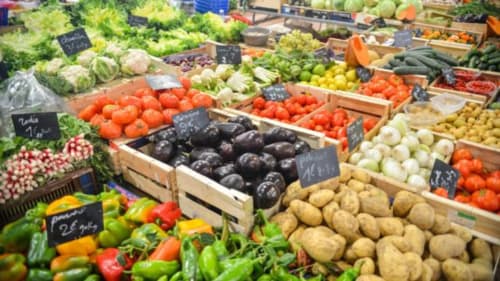 Fresh produce display at French market near Les Gites de Campardon in Monties