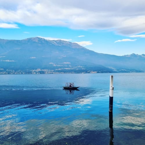 La Lucia tipica imbarcazione del Lago di Como | Pesa Vegia 5 gennaio a Bellano giri con la Lucia | Villa Vista Lago Bellano | Hotel in Bellano | Bed & Breakfasts in Bellano | B&B in Bellano | Hotel lago di Como a Bellano | Hotels | Dove dormire Bellano | Casa Vacanze in Bellano | Appartamento lussuoso in Bellano | Modern design vista lago
