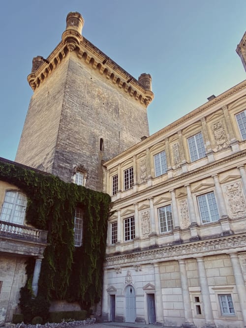 chambre a louer Uzes maison a louer Uzès provence sud de la france maison de vacances la maison du puisatier uzès uzes gard occitanie sud de la france maison de vacances à louer uzès gard provence france gîte chambre à louer charme centre historique maison d'hote la maison du puisatier maison a louer avec piscine chauffée house to rent holiday home uzes swimming pool garden historic center