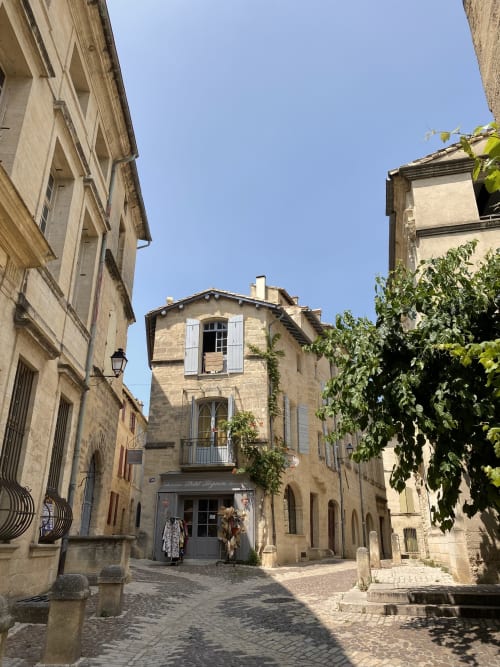 chambre a louer Uzes maison a louer Uzès provence sud de la france maison de vacances la maison du puisatier uzès uzes gard occitanie sud de la france maison de vacances à louer uzès gard provence france gîte chambre à louer charme centre historique maison d'hote la maison du puisatier maison a louer avec piscine chauffée house to rent holiday home uzes swimming pool garden historic center