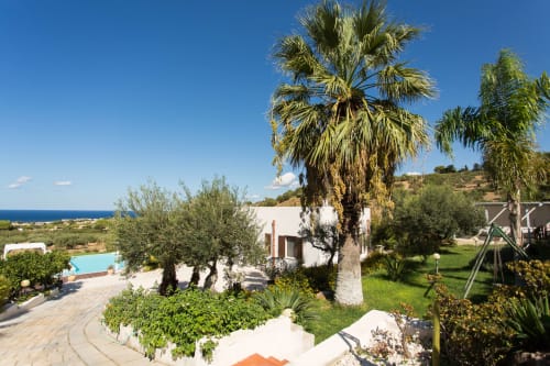 Villa Maria una Finestra sul Mare in Valderice, Sicily: Mediterranean villa with terrace, pool, and sea views.