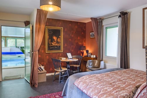 Chambre avec piscine