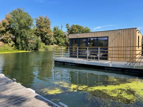 Gîte flottant atypique le Bâbord à Bennecourt proche de Giverny