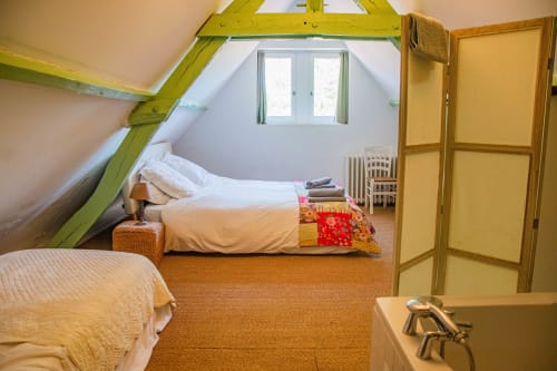Chambre avec salle de bain privée, chambre verte du domaine du got.