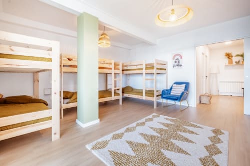 chambre dortoir, 6 personnes, lits superposés, espace enfants