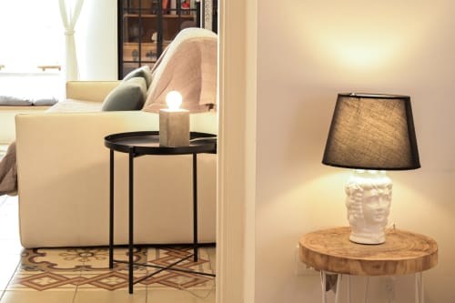 Casa Ricasoli Bespoke Guest House Monopoli Puglia, 80m2 2 camere da letto cucina bagno doccia spazio esterno situato a 50 metri dalla piazza principale Piazza Vittorio Emanuelle che vi porta al centro storico di Monopoli.