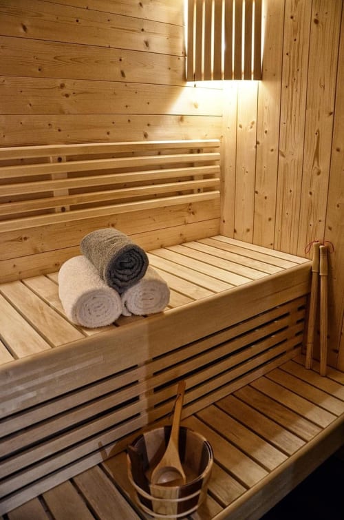 Sauna norvégien privatif en bois – Suite l'Audacieuse Nuits d'Audace love room couple