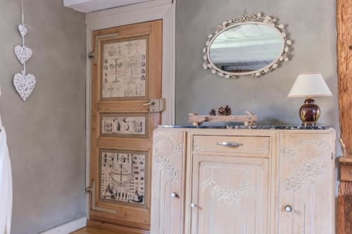 Salon chaleureux du gîte Chez Jade à Eguisheim, village médiéval classé parmi les plus beaux de France