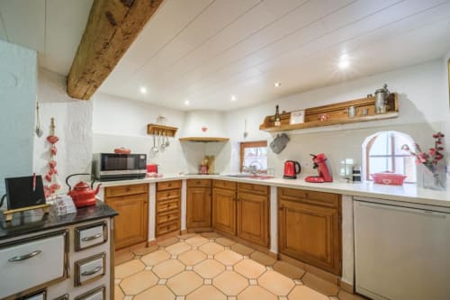 Séjour lumineux et spacieux du gîte L’Oriel du Rempart Nord