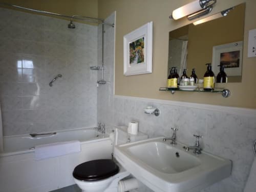 bathroom kilmokea