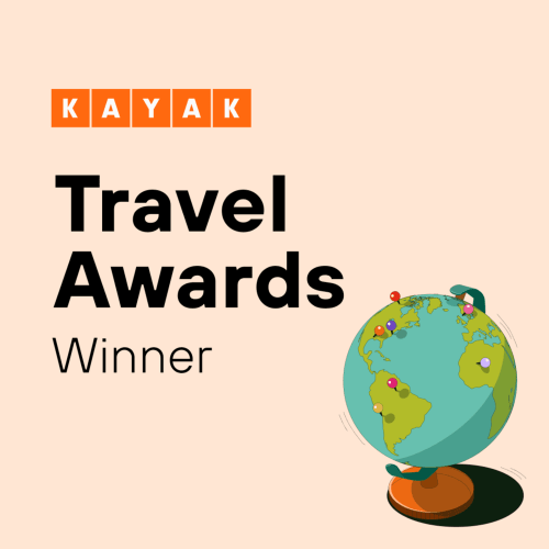 Badge Kayak Travel Awards avec globe et marqueurs de localisation pour le Pavillon Des Millésimes & SPA à Lussac, France