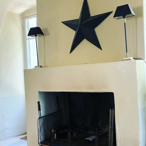 Fire place with star