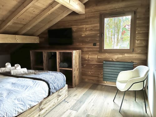 Chambre 3 côté jardin, lit king seize rangements, TV écran plat