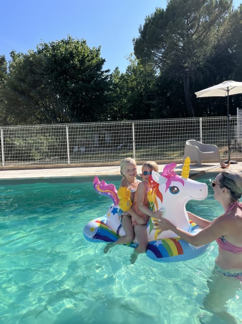 staying all day long at the swimming pool - guest house - Maison de la Boissière in Andillac