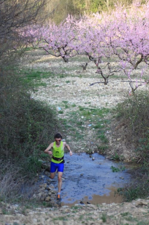 Pratique du trail à Mirmande