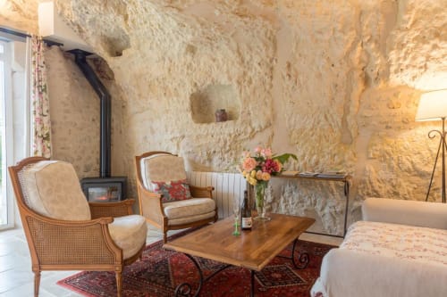 Salon du gîte le Val de Loires aux Gîtes troglodytiques de la Rochère à Noizay, France