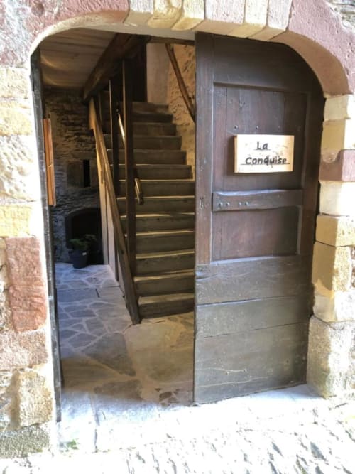 ENTREE PAR LA RUE DU CHATEAU