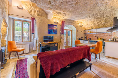 Espace vie du gîte troglodytique le 161 à Noizay