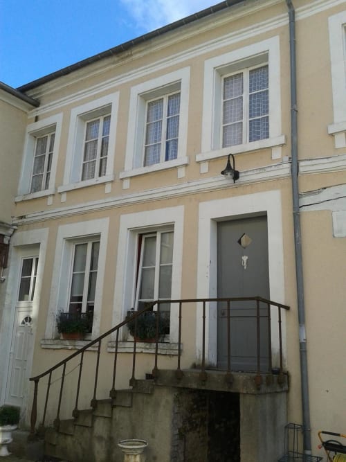 Maison de maître Au Jardin des deux ponts à Abbeville Entrée des appartements Le Citadville et Les deux ponts