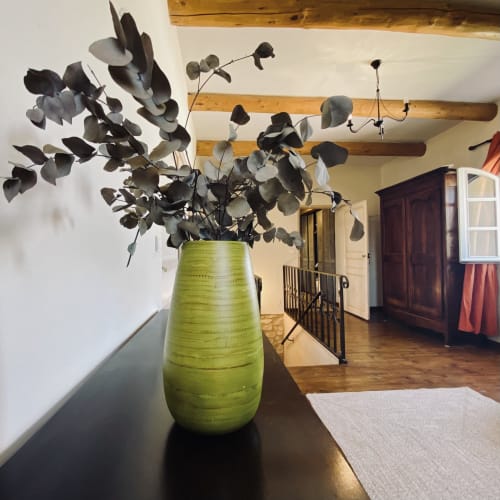 vase décoratif dans le mas des olivades