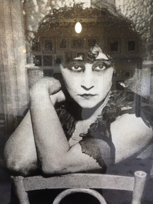 Woman in vintage style photo at Domaine de l'Ocrerie, a charming bed and breakfast in Pourrain, France