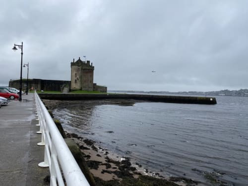Ashley House Guest House, Broughty Ferry, Dundee. Broughty Ferry Castle. 