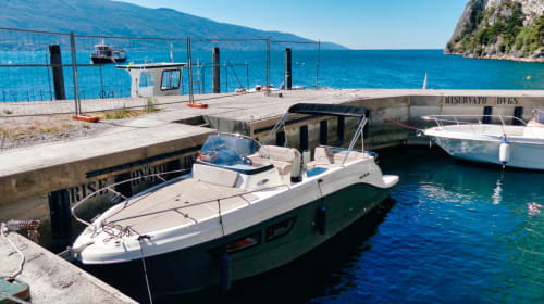 Holiday apartment with boat mooring, Lake Garda, Campione del Garda