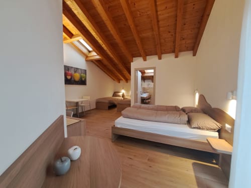 Agritur Clementi | camere in Trentino, Agritur in Trentino Alto Adige , B&B in Trentino, Bed & breakfast, camere vicino all’uscita dell’autostrada, camere vicino a Trento, piste sciistiche Paganella, impianti risalita Paganella, piste sciistiche Monte Bondone, camere economiche vicine ad Andalo, Fai della Paganella, Paganella, Lago di Molveno, Lago di Tovel, mercatini di Natale, piste down hill, guest card, Agritur vicino a piste ciclabili, Agritur in Trentino, Agritur vicino a Trento, Agritur vicino all'uscita dell'autostrada, B&B vicino  a Trento, B&B impianti risalita Paganella.