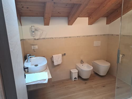Agritur Clementi | camere in Trentino, Agritur in Trentino Alto Adige , B&B in Trentino, Bed & breakfast, camere vicino all’uscita dell’autostrada, camere vicino a Trento, piste sciistiche Paganella, impianti risalita Paganella, piste sciistiche Monte Bondone, camere economiche vicine ad Andalo, Fai della Paganella, Paganella, Lago di Molveno, Lago di Tovel, mercatini di Natale, piste down hill, guest card, Agritur vicino a piste ciclabili, Agritur in Trentino, Agritur vicino a Trento, Agritur vicino all'uscita dell'autostrada, B&B vicino  a Trento, B&B impianti risalita Paganella.