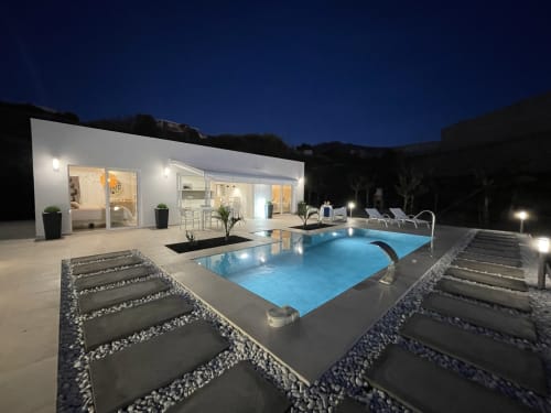 Pool der Luxusvilla La Palma Tajuya Suite. Die Luxusvilla verfügt über einen exklusiven Außenbereich, der sicherlich das Besondere an dieser Unterkunft auf La Palma ist.