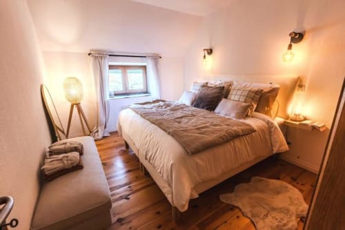 Maison Pyrenea chambre double chaleureuse