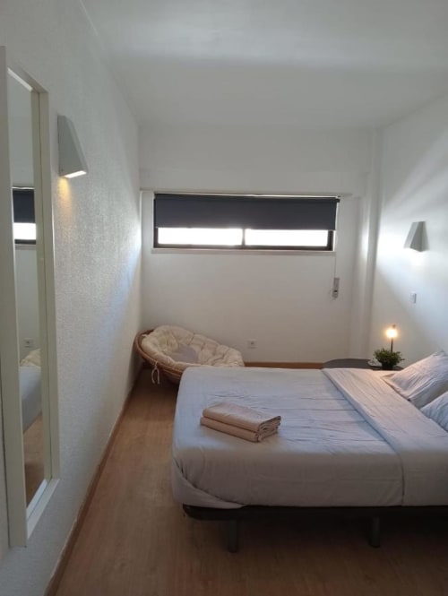 Affordable beachside stay in Costa da Caparica