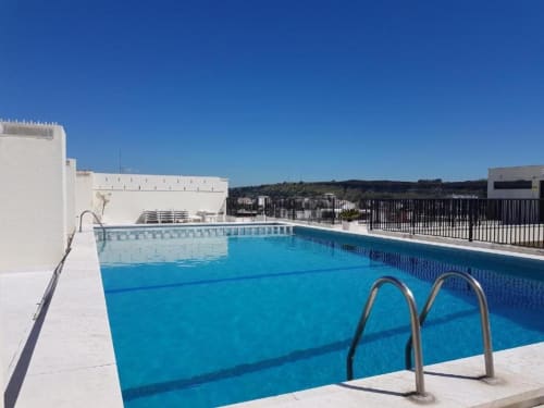Roof top pool with stunning views in Costa da Caparica
