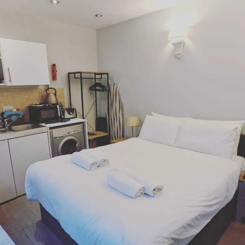 Studio with Castletown Apartments London
